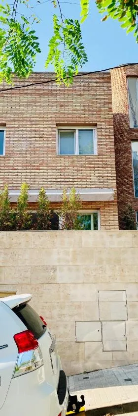 Barcelona Village Homestay，位于Tiana的酒店