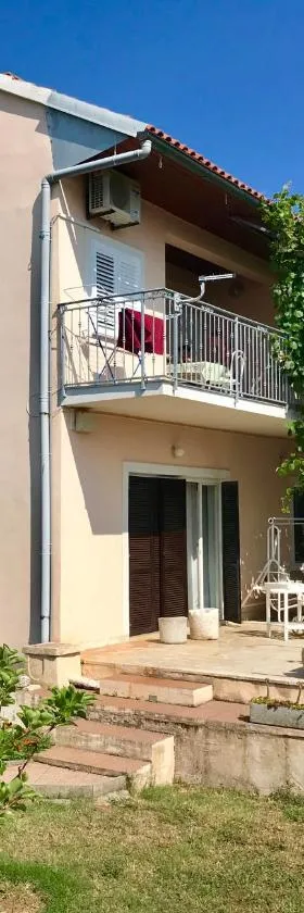 Apartments Grgas - Vrsi Mulo，位于沃希的酒店