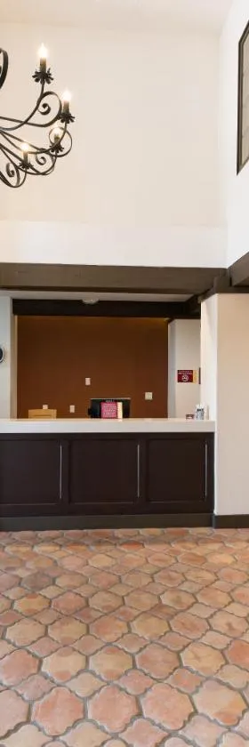 Lux Verde Hotel，位于卡顿伍德的酒店