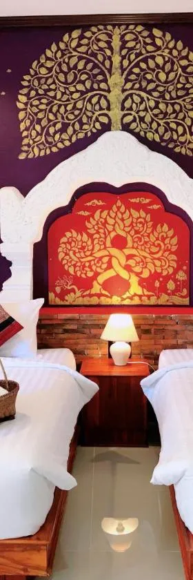 Phiphu Art and Gallery Boutique Sukhothai，位于素可泰的酒店
