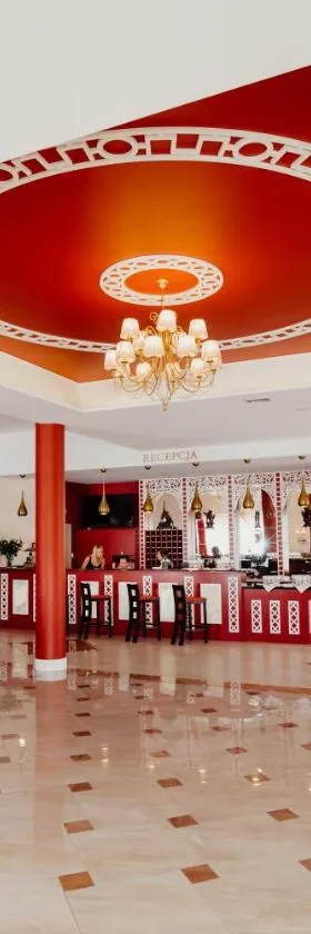Hotel Korczowa，位于Młyny的酒店