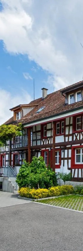 Historische Residenz Lindeneck，位于戈汀根的酒店