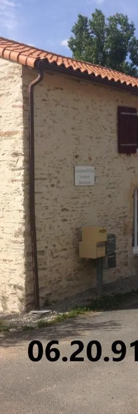 Chambres d'hôtes "La Source"，位于Mareuil-sur-Lay的酒店