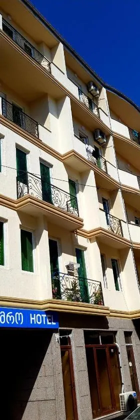 MikePalace，位于巴统的酒店