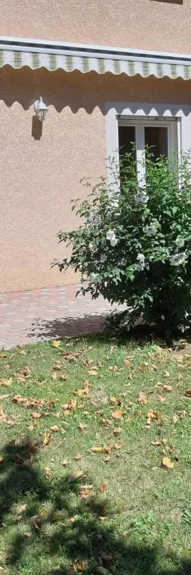 Appartement dans propriété calme en pleine nature，位于沙博尼耶尔莱班的酒店