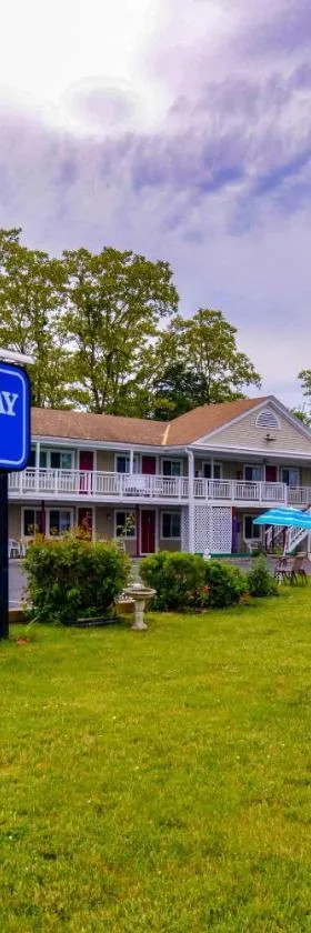 Rodeway Inn Orleans - Cape Cod，位于奥尔良的酒店