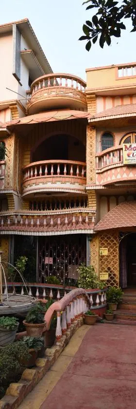 Monalisa Lodge，位于Bishnupur的酒店