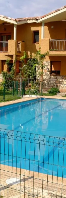 Casa Rural El Caz，位于特里略的酒店