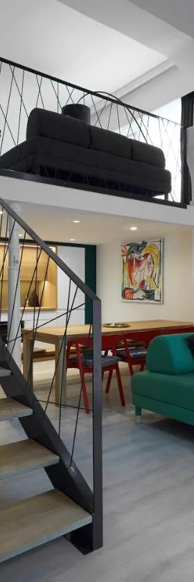 7Domb Apartman，位于Komló的酒店