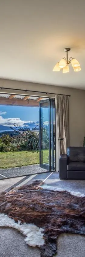 Loch Vista Bed & Breakfast，位于蒂阿瑙的酒店