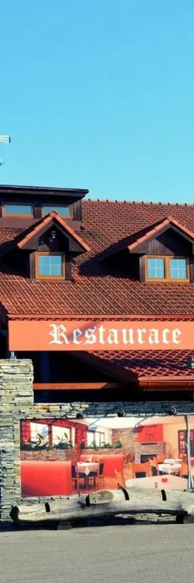 Restaurace a penzion Lutena，位于Dolní Lutyně的酒店