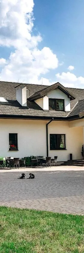 Dwór Klembów，位于Klembów Kościelny的酒店
