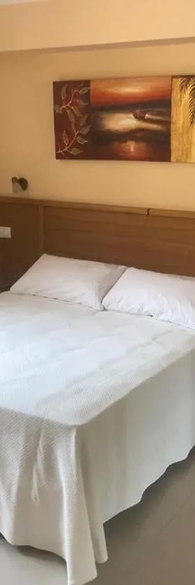 hotel la Ribera，位于Santianes的酒店