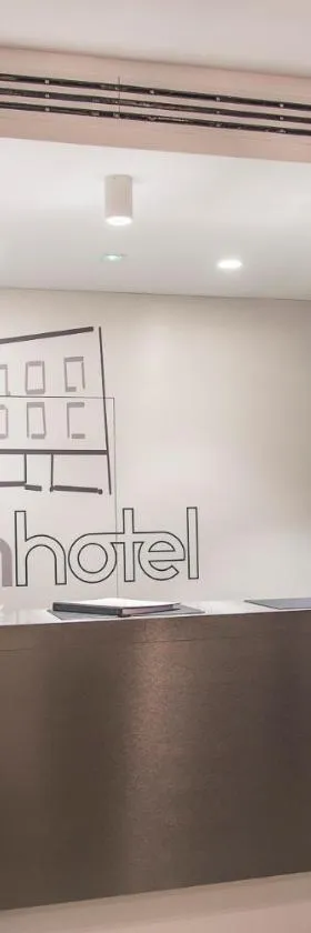 gm hotel，位于Marchena的酒店