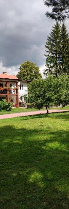 Apartamenty wakacyjne nad jeziorem Juksty，位于姆拉哥沃的酒店