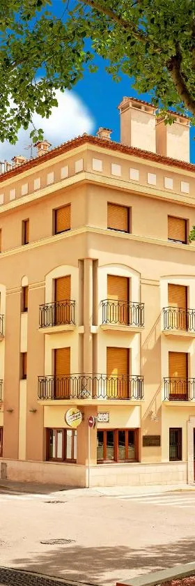 Hotel Anna，位于科森泰纳的酒店