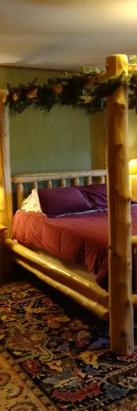 The Woods Inn，位于Inlet的酒店