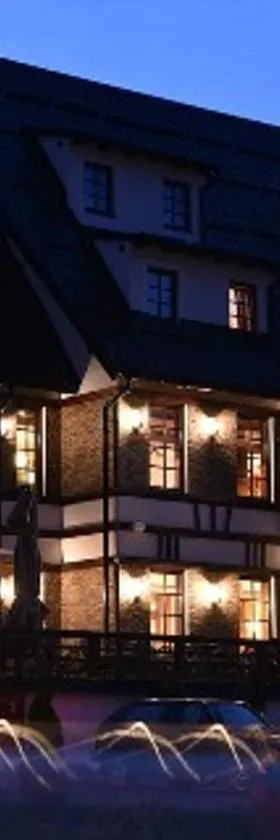 Hotel Zlatni Bor，位于Sokolac的酒店