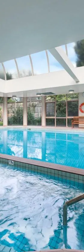 Kimberley Gardens Hotel, Serviced Apartments and Serviced Villas，位于墨尔本的酒店