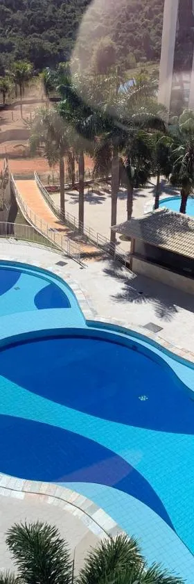 Barretos Park Hotel - Condo Hotel - Suíte Luxo Jr，位于巴雷图斯的酒店