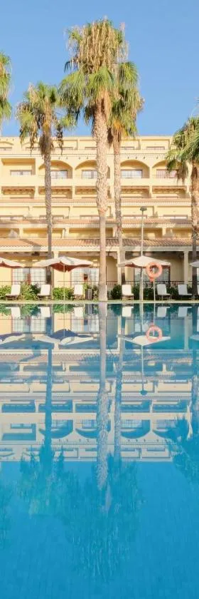 Hotel Envia Almería Spa & Golf，位于阿瓜杜尔塞的酒店
