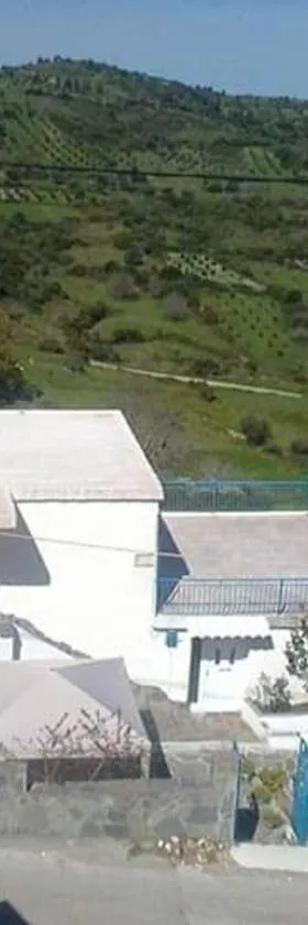 Joannas Guest House，位于Kremastós的酒店