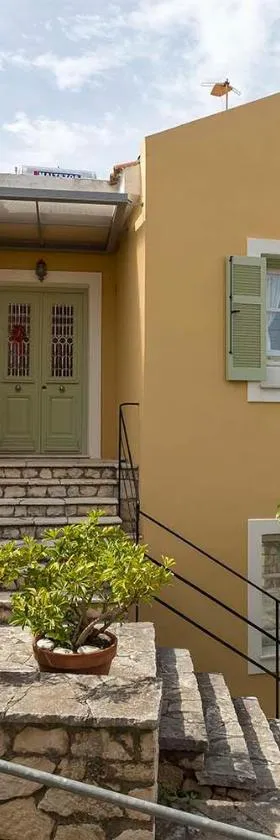 Yellow House Ithaca，位于瓦西的酒店