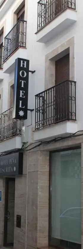 Hotel Peña Escrita，位于Fuencaliente的酒店