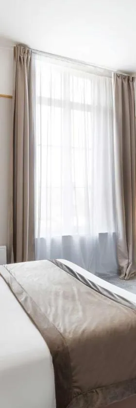 Best Western Hotel Saint Claude，位于佩罗讷的酒店