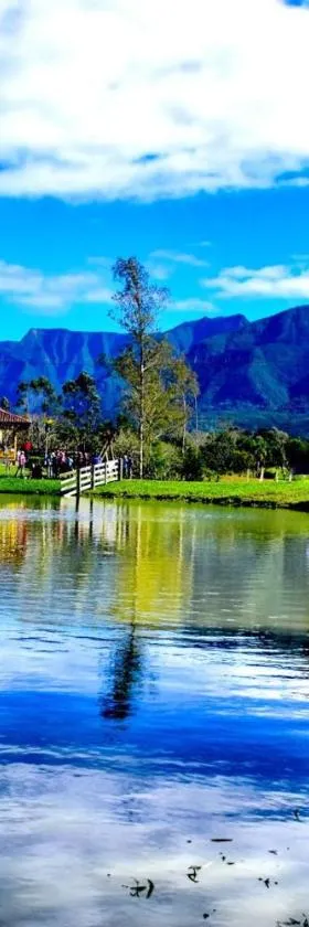 Fazenda Fernandes, pousada, gastronomia e lazer.，位于Treviso的酒店