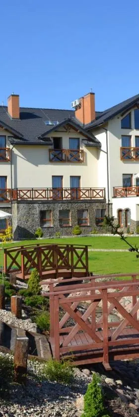 Borowinowy Zdrój Hotel Wellness Spa & Conference，位于苏普拉希尔的酒店