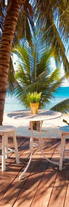 Bayu Lestari Island Resort，位于丰盛港的酒店