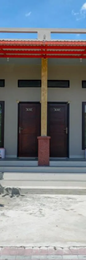 RedDoorz near Taman Makam Pahlawan Tatura，位于帕卢的酒店