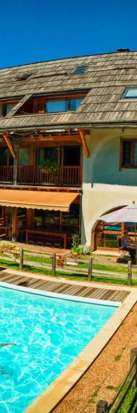 Hôtel & Spa La Ferme de l'Izoard，位于阿尔维厄的酒店