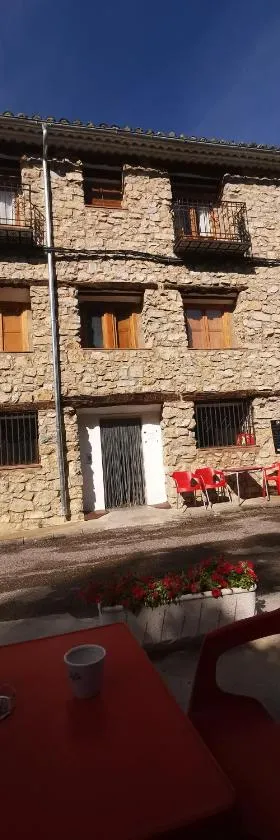 Casa Rural y Albergue Tormon，位于Tormón的酒店