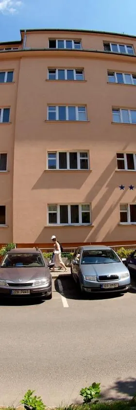 Hotel KAMU GARNI，位于弗塞廷的酒店