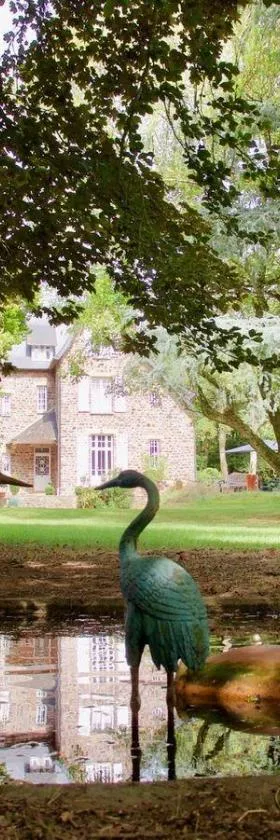 La Maison Rouge Brocéliande，位于Montauban-de-Bretagne的酒店