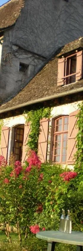 Chambres d'hôtes de charme Le Pradel，位于Monceaux-sur-Dordogne的酒店