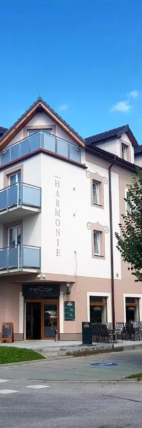 Wellness hotel Harmonie Třeboň，位于特热邦的酒店