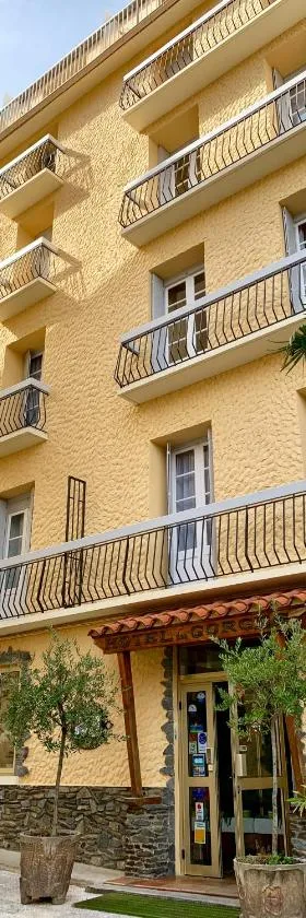 Hôtel des Bains et des Gorges，位于阿梅利莱班帕拉勒达的酒店