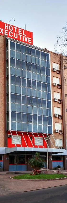 Hotel Suárez Executive Novo Hamburgo，位于新汉堡市的酒店
