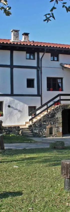 Monte Baserria，位于Ziortza-Bolibar的酒店