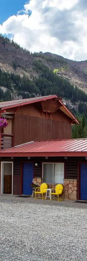 High Country Motel and Cabins，位于库克市的酒店