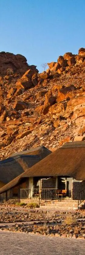 Twyfelfontein Country Lodge，位于Twyfelfontein的酒店