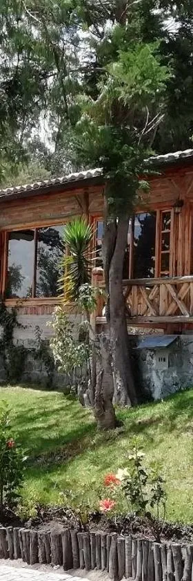 La Casa del colibri ecuador，位于基多的酒店