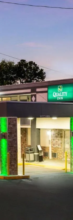 Quality Inn Concord Kannapolis，位于康科德的酒店
