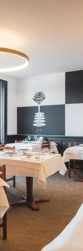 Hôtel Victoria，位于德莱蒙的酒店