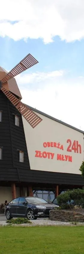 波利奇奴兹罗提曼酒店，位于Polichno的酒店