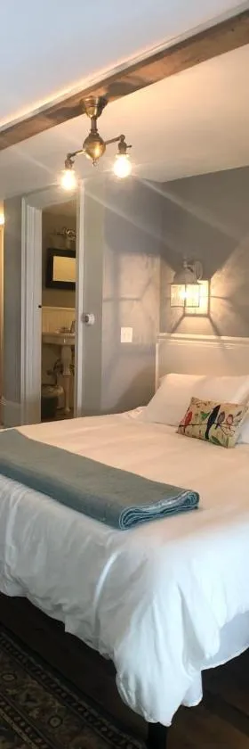 Mill Pond Inn，位于Jefferson的酒店
