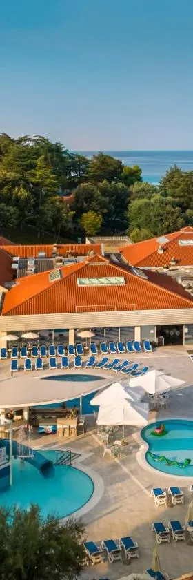 Maistra Select Belvedere Resort，位于弗尔萨尔的酒店